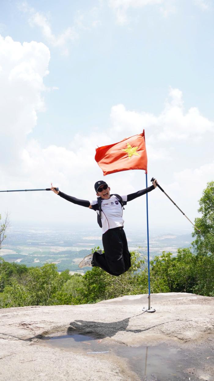Trekking gần TP.HCM: Cẩm nang Trekking Núi Dinh cho người mới 