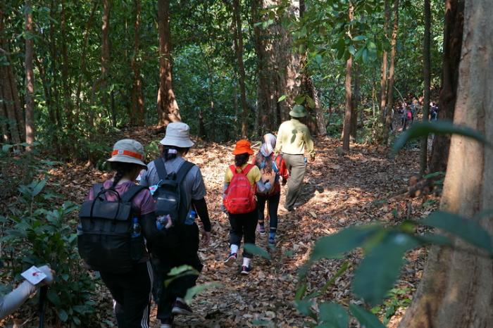 Trekking Bù Gia Mập giữa rừng nguyên sinh Đoàn Trekking giữa rừng Bù Gia Mập