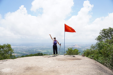 Trekking Núi Dinh lên đỉnh La Bàn