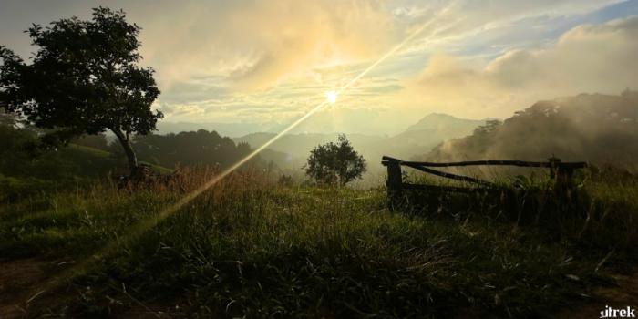 Trekking chữa lành là gì? 4 cung đường đáng thử  trong năm 2026